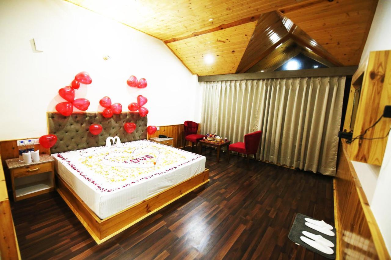 מלון מנאלי Blossom Hill Retreat מראה חיצוני תמונה